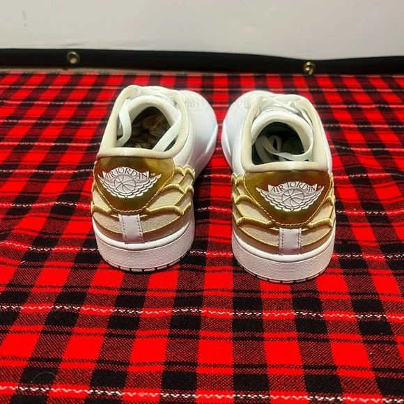 Jordan 1 retro center court White and Gold Sneakers